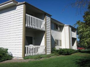 500-514 Manchester Ln, Hartland, WI 53029