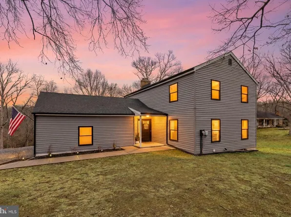 145 West St, Stephens City, VA 22655