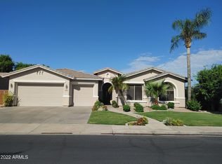 1556 N Robin Ln, Mesa, AZ 85213