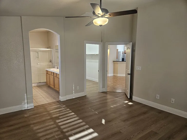 8338 Browns Mountain Ct — Photo 6
