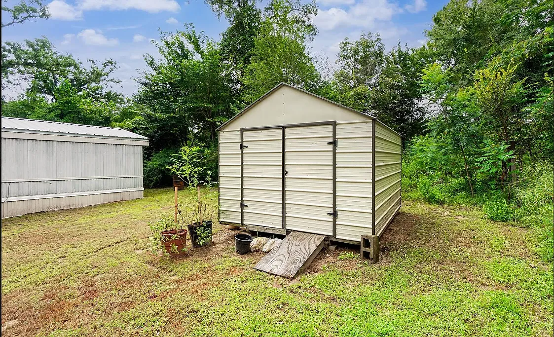 3 bed, 1280 sqft, $1,180 — Photo 3