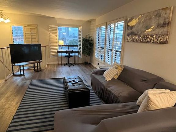 4th image of 2121 B St #2