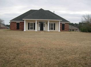 134 Hunter Lee Ln, Stonewall, LA 71078