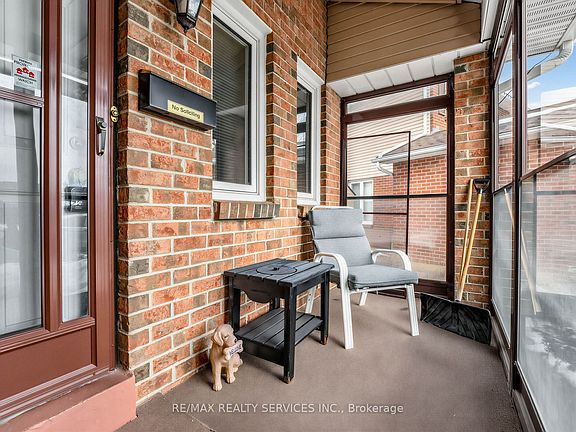 4th image of 32 Helios Pl