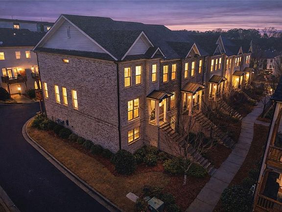 3rd image of 4219 Deming Cir