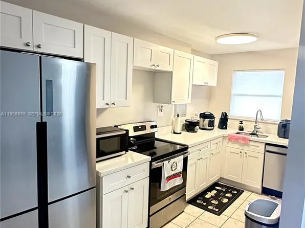 2651 NW 13th St APT 41, Miami, FL 33125