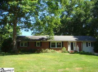 2 Laurel Ln, Marietta, SC 29661