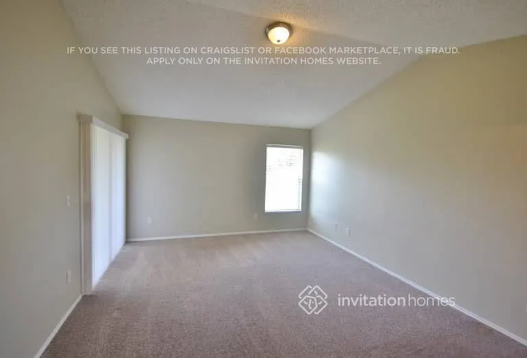 435 Country Wood Cir — Photo 2