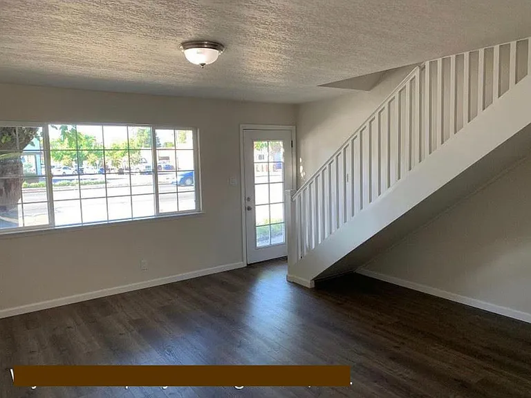 820 Lincoln Ave #820 — Photo 3