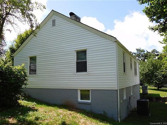 4th image of 1314 Winhurst St SE