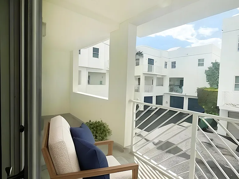 1045 SW 9th Ct — Photo 13
