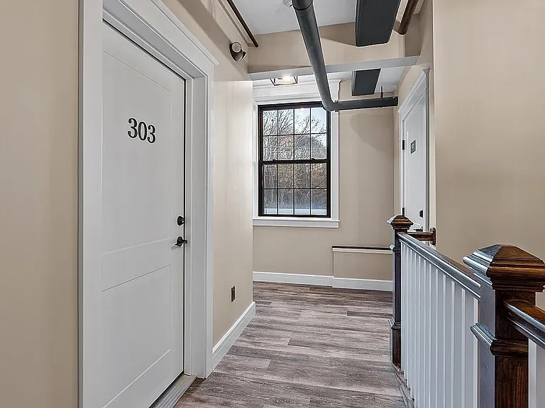5 Batchelder Ct #301 — Photo 13