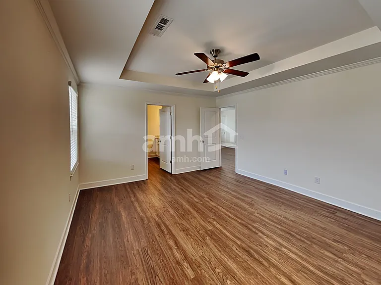 5063 Trailwater Dr — Photo 11