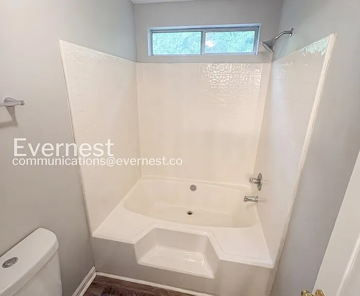 1487 Saint Dunstans Rd — Photo 9