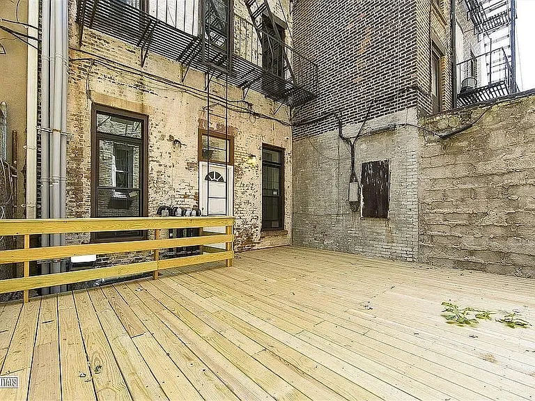 406 Tompkins Ave #1R — Photo 10