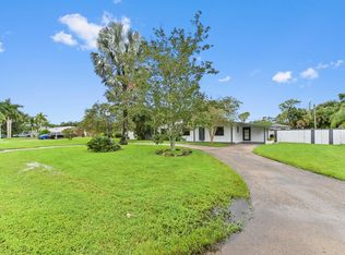 98 Cleveland Rd, Lake Worth, FL 33467