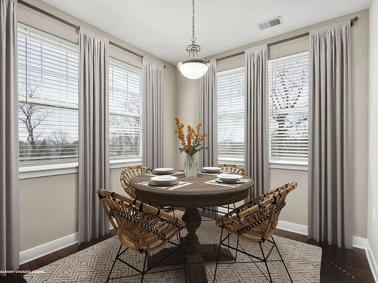 Avanti Luxury Apartments — Photo 8