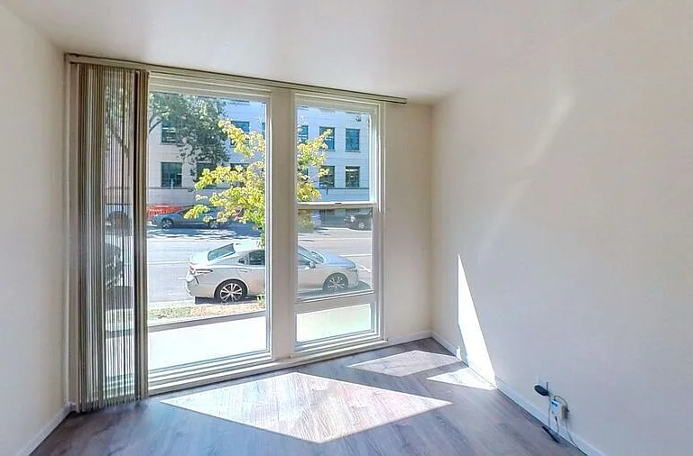 2255 Hearst — Photo 29