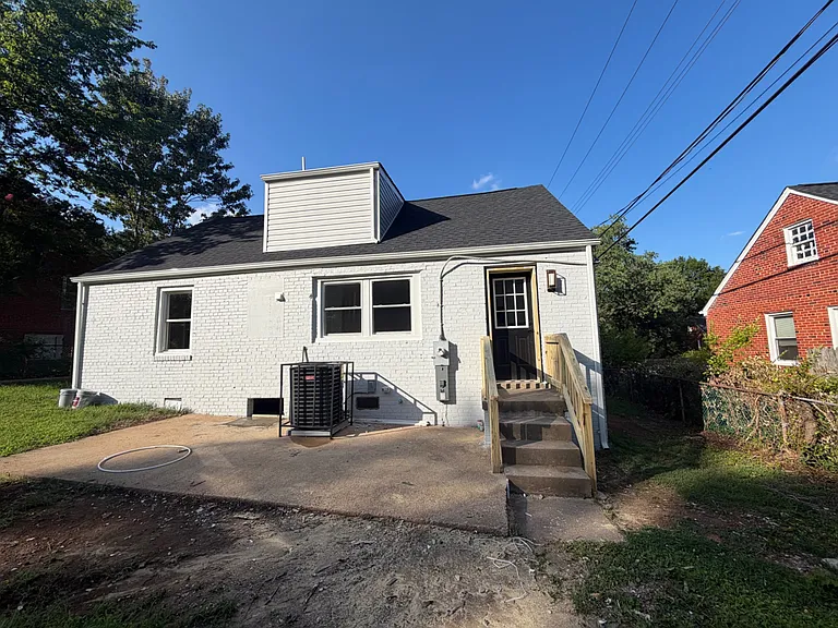 1517 Drewry St — Photo 11