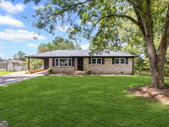 1321 Lisa Cir, Griffin, GA 30224