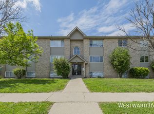 915 Spiros Ct #101, Dekalb, IL 60115