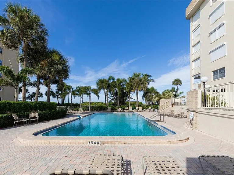 4325 Gulf Of Mexico Dr #208 — Photo 35