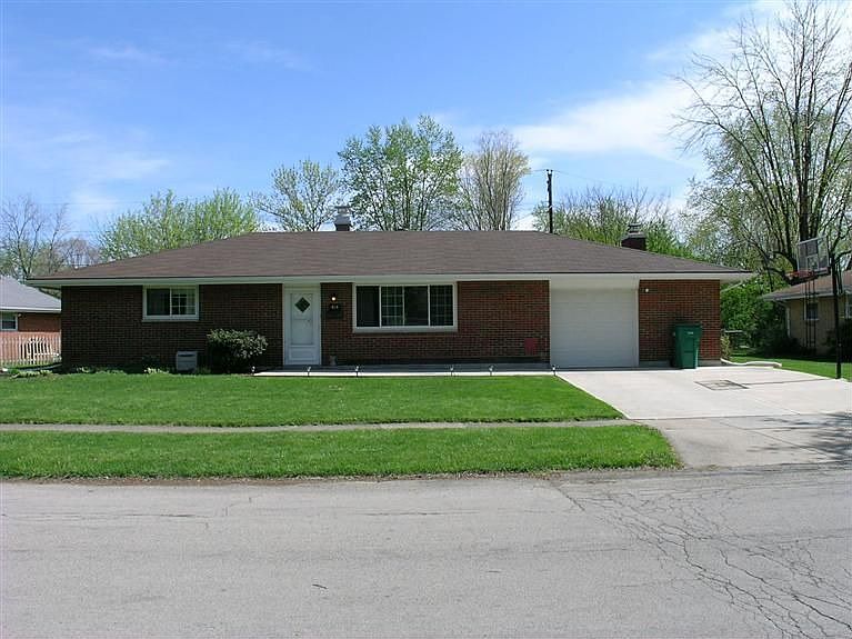 1st image of 812 Butternut Dr