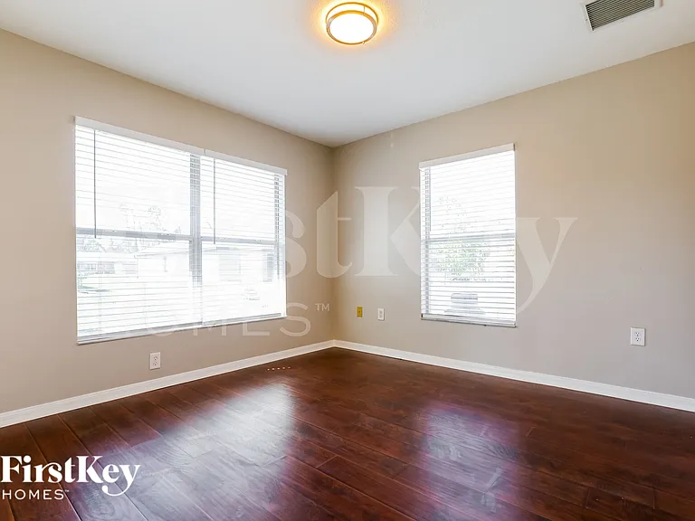 3811 Trenton Ln — Photo 15