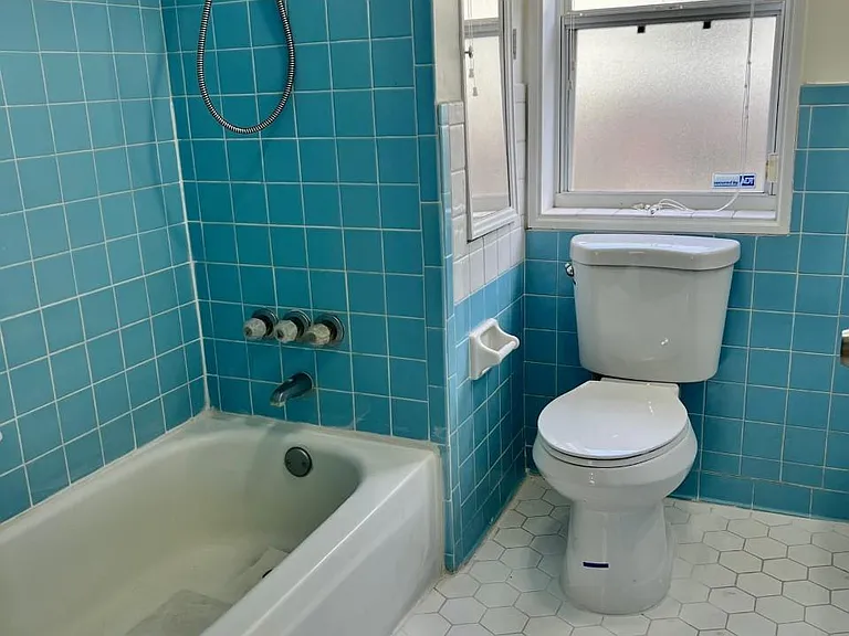 534 Lafayette St — Photo 13