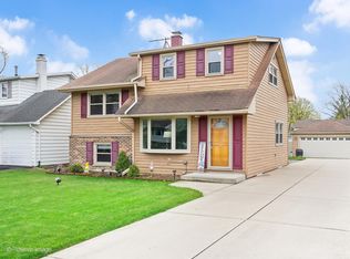 1406 E Elm St, Wheaton, IL 60189