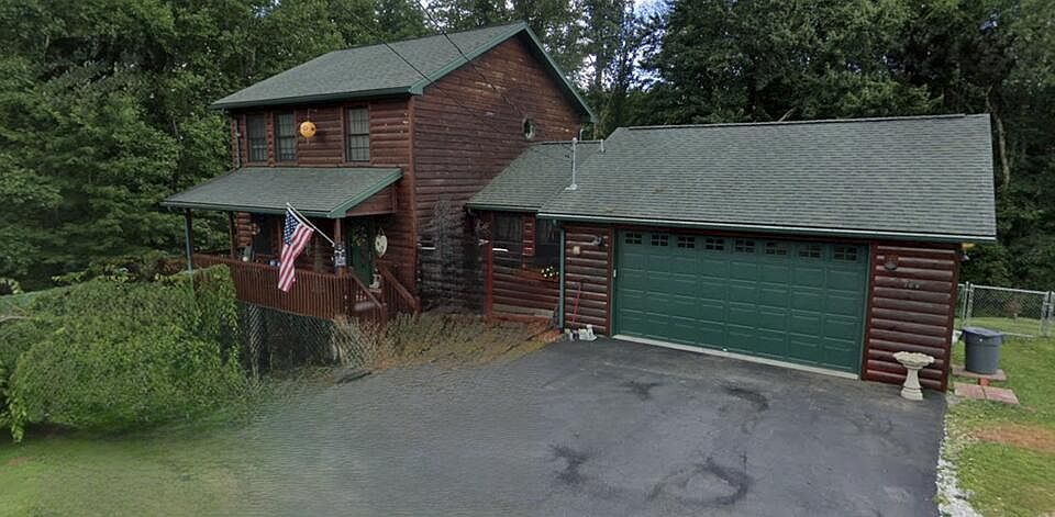 1st image of 164 Hooper Ave