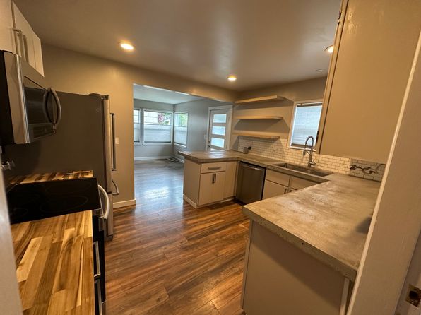 11360 SE 34th Ave, Milwaukie, OR 97222