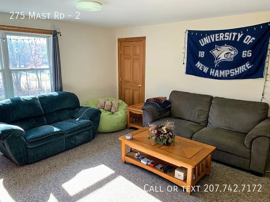 "University Rental-Heat & Hot Water Included-Spacious 3-Bed Oasis at 275 Mast Rd, Durham Your Ide... — Photo 3