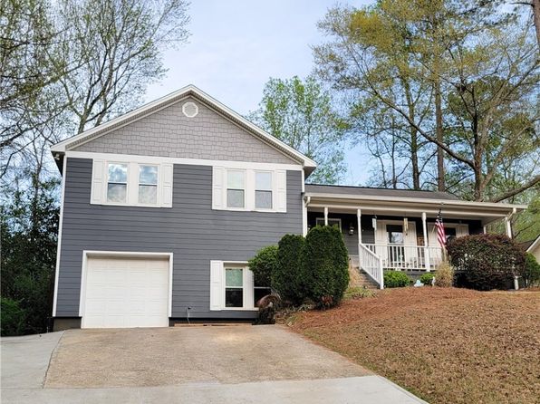940 Sanders St, Auburn, AL 36830