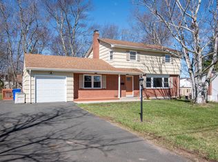 17 Pinney Rd, Bloomfield, CT 06002