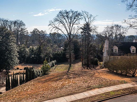 2nd image of 3213 Carlisle Rd #1