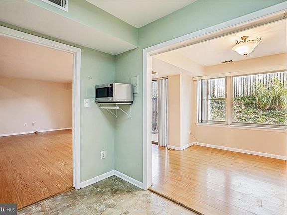 5th image of 2517 Baltimore Rd APT 1