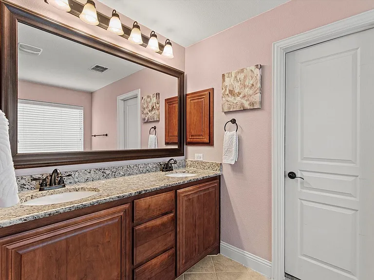 1413 Wood Duck Dr — Photo 2
