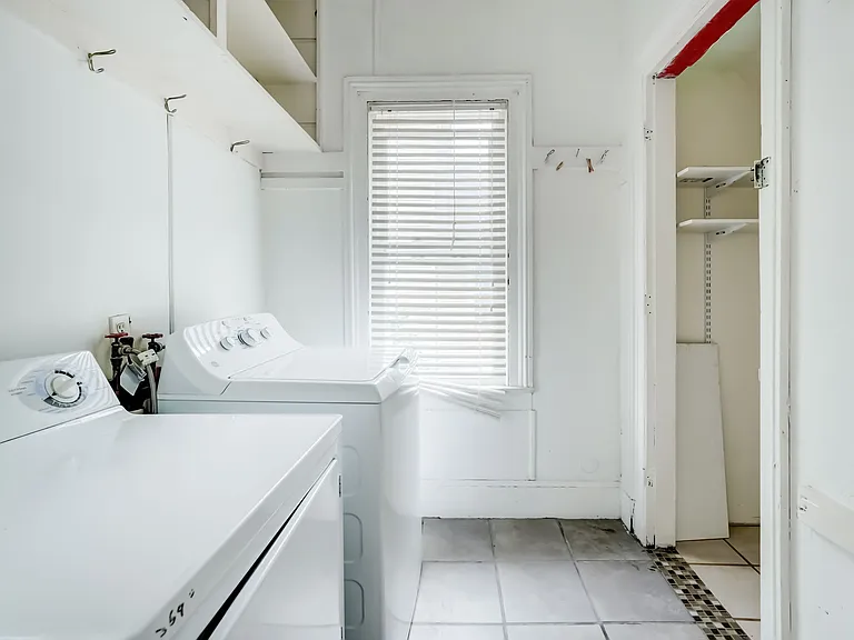 83 Sanford St #2 — Photo 8