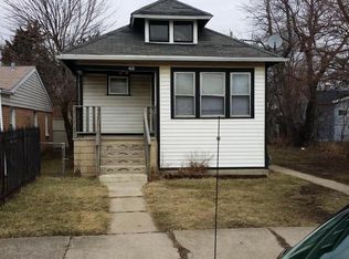 49 E 148th St #HSE, Harvey, IL 60426