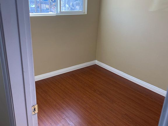 3rd image of 1351 W 227th St APT 1