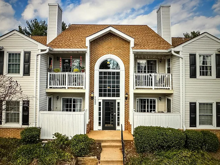 122 Westwick Ct #8 — Photo 43