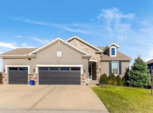 501 SW Haverford Rd, Lees Summit, MO 64081