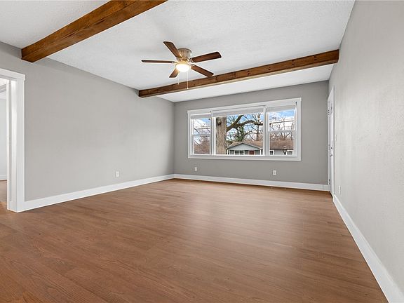 5th image of 407 N Maple St