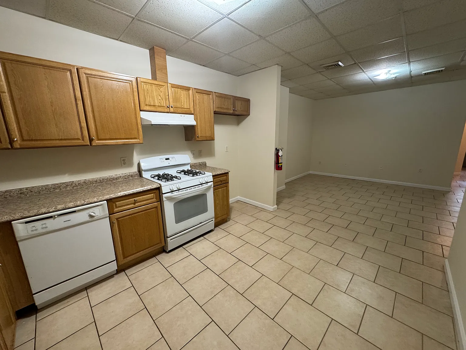 1 bed, $1,800 — Photo 4