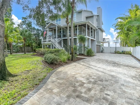 14530 90th Ave, Seminole, FL 33776