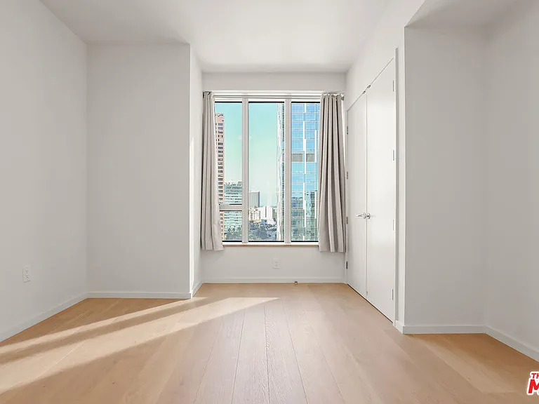 889 Francisco St #2011 — Photo 14