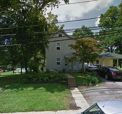 311 New London Rd