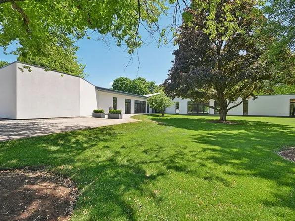 4N575 Old Quarry Rd, St Charles, IL 60174