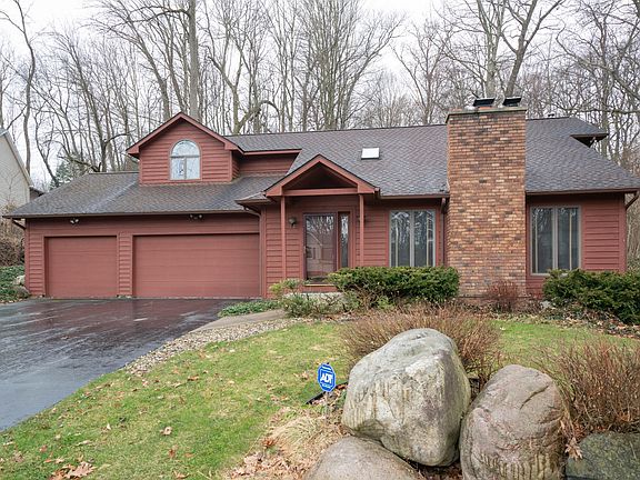 2nd image of 2475 Ramblewood Dr